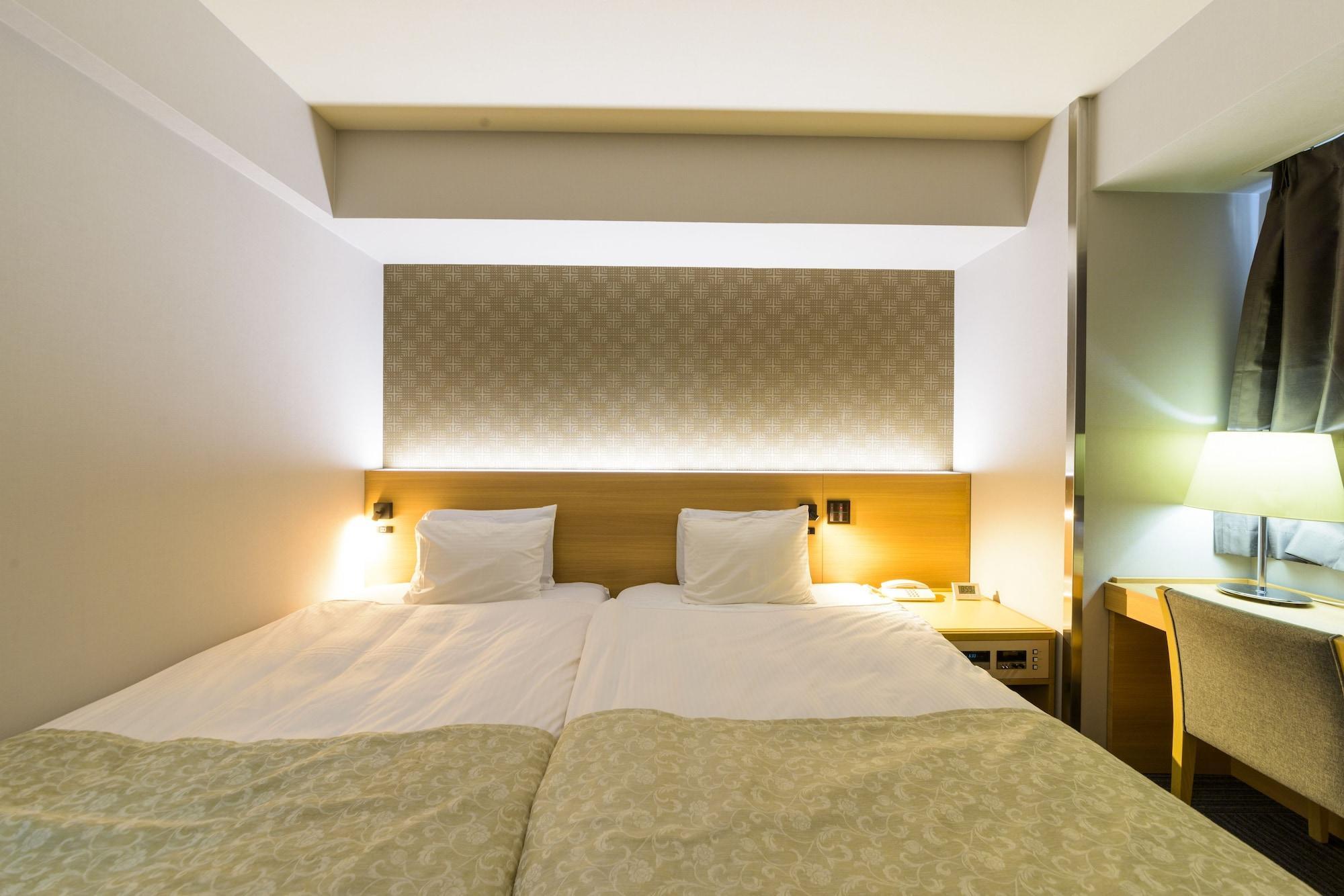 Surestay Plus Hotel By Best Western Shin-Osaka Exterior foto