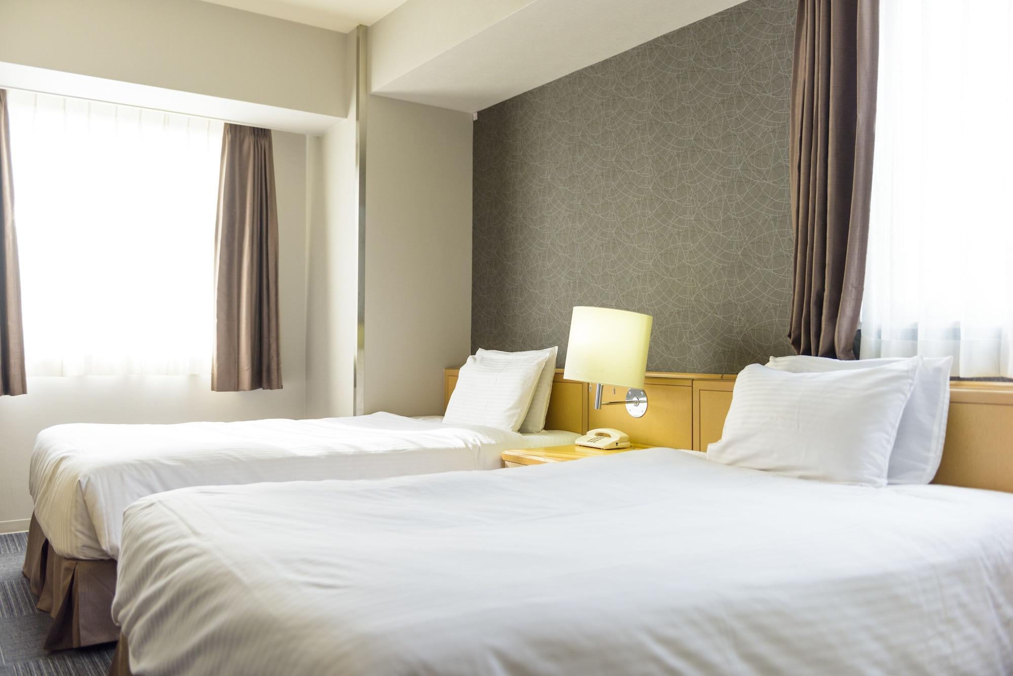 Surestay Plus Hotel By Best Western Shin-Osaka Exterior foto