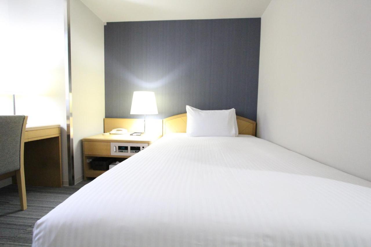 Surestay Plus Hotel By Best Western Shin-Osaka Exterior foto
